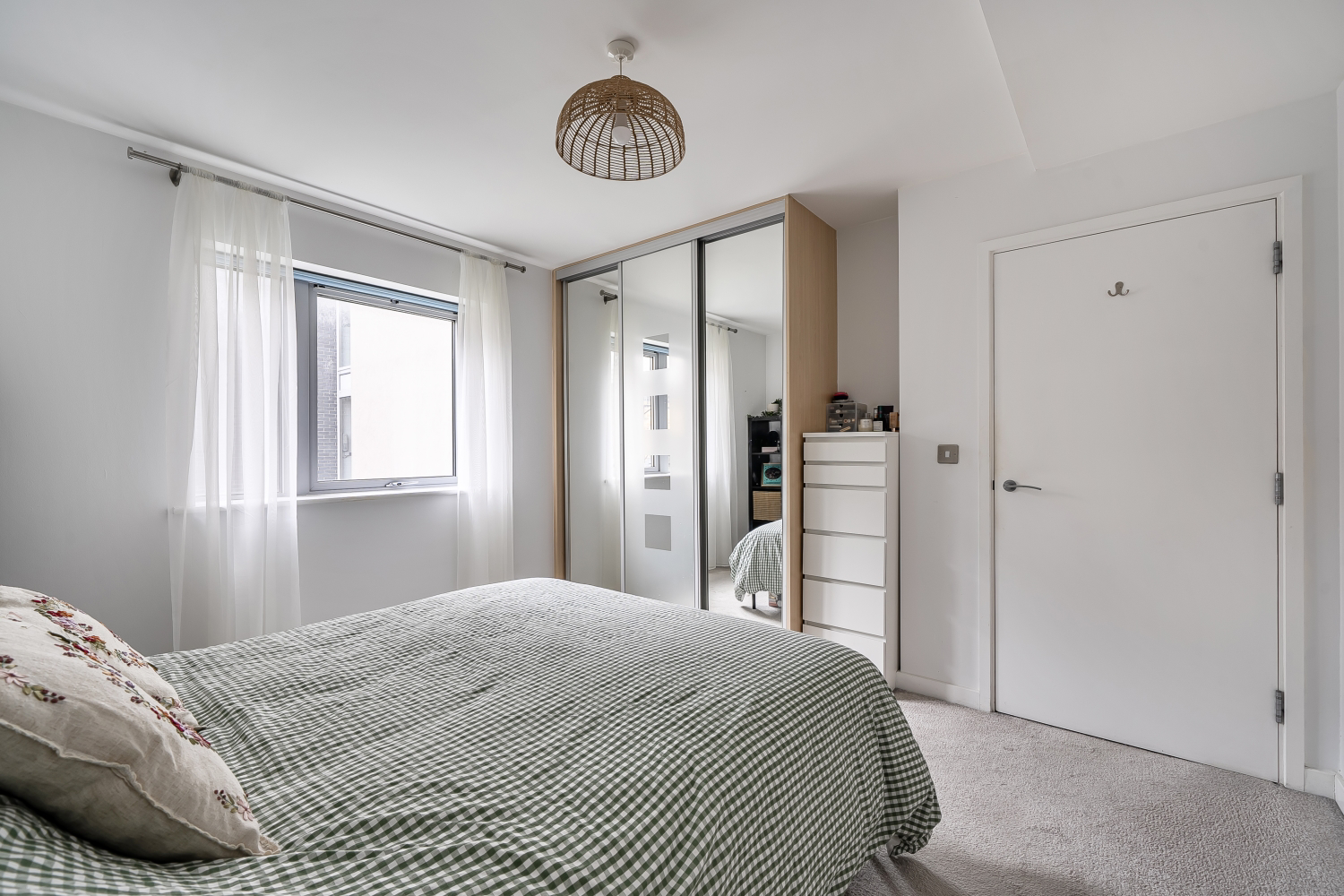 SAUNDERS APARTMENTS, MERCHANT STREET,  E3, photo 11
