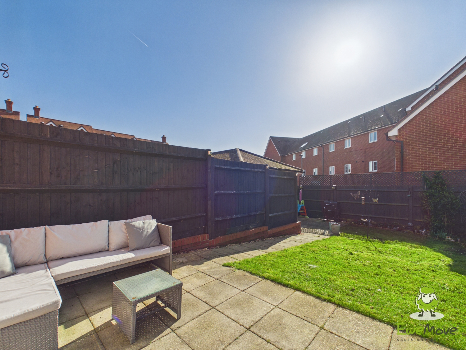 FISHBOURNE GARDENS, CHINEHAM, BASINGSTOKE, RG24, photo 3