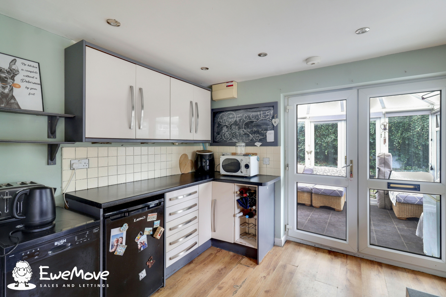 Wedgewood Crescent, Ketley, Telford, Shropshire, TF1, photo 3