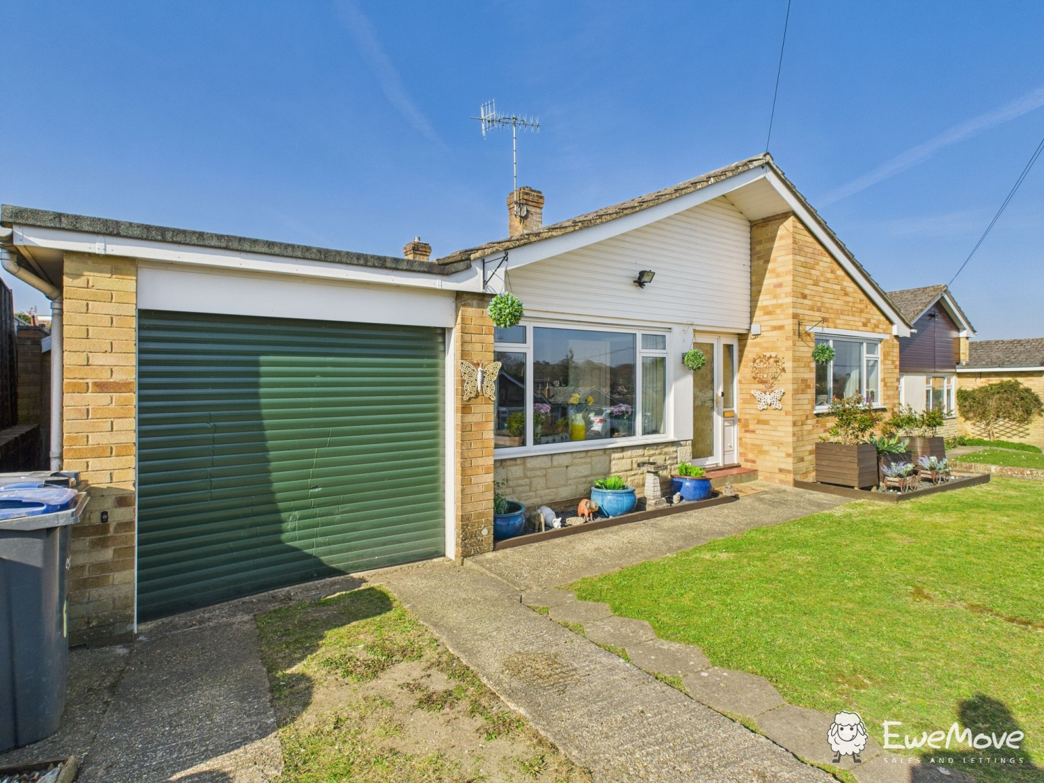 Mitchells Close, Woodfalls, Salisbury, Wiltshire, SP5, photo 2