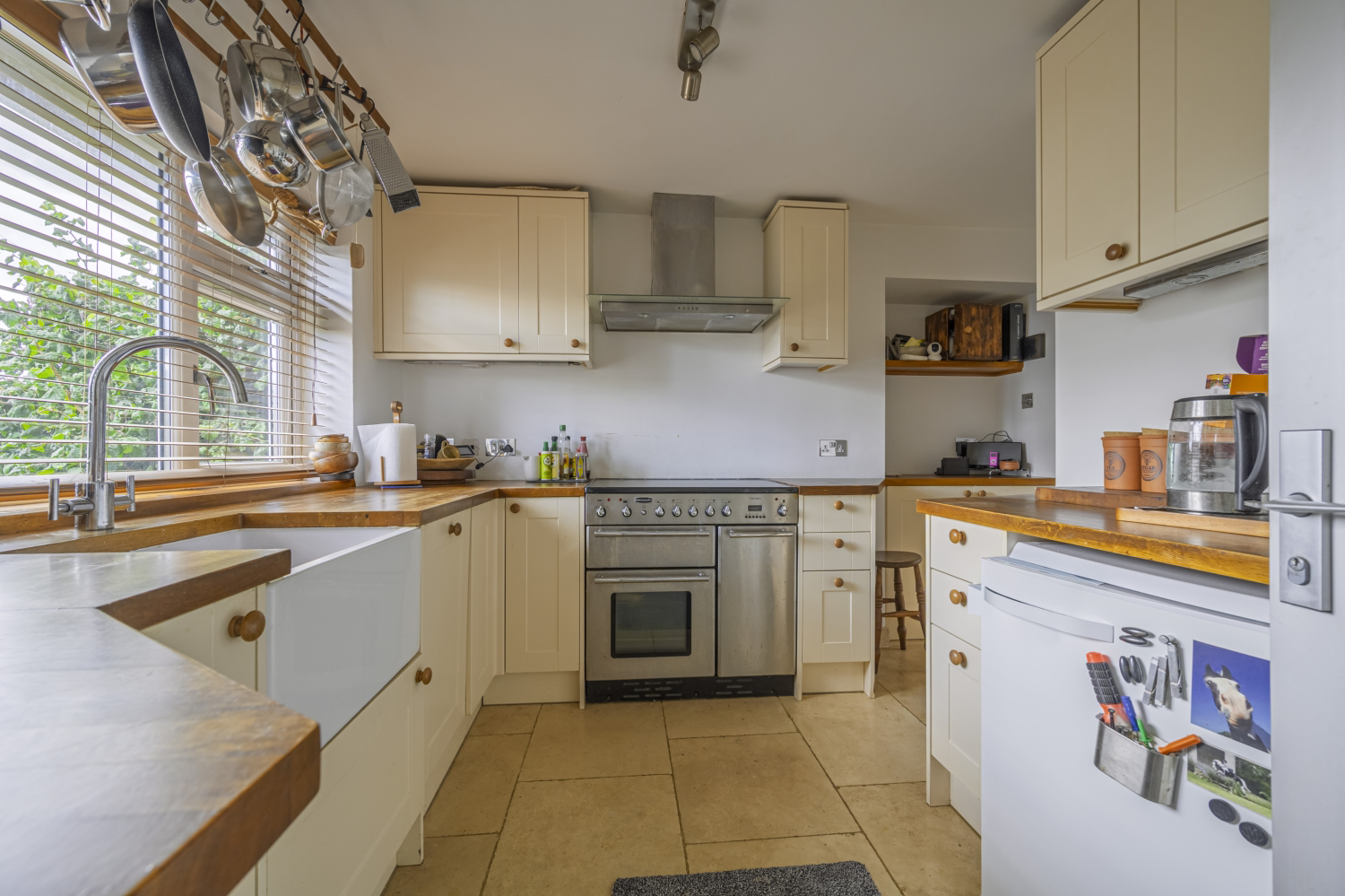 Meadow Way, South Cerney, photo 2