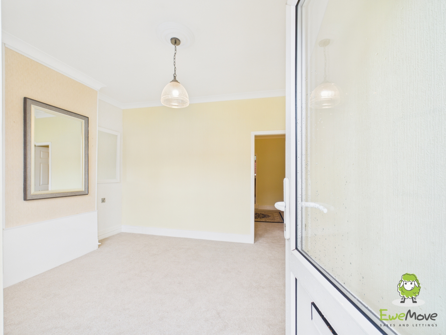 EweMove Basingstoke Estate Agents 78 Winchester Road -View from the front door