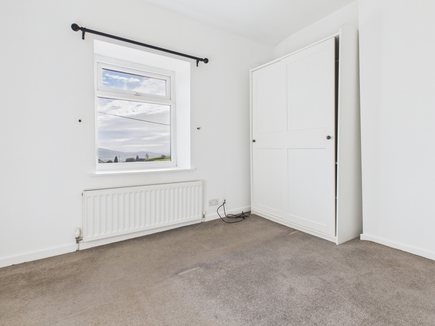Luzley Cottages Luzley Road, Ashton-under-Lyne, OL69AL, photo 8