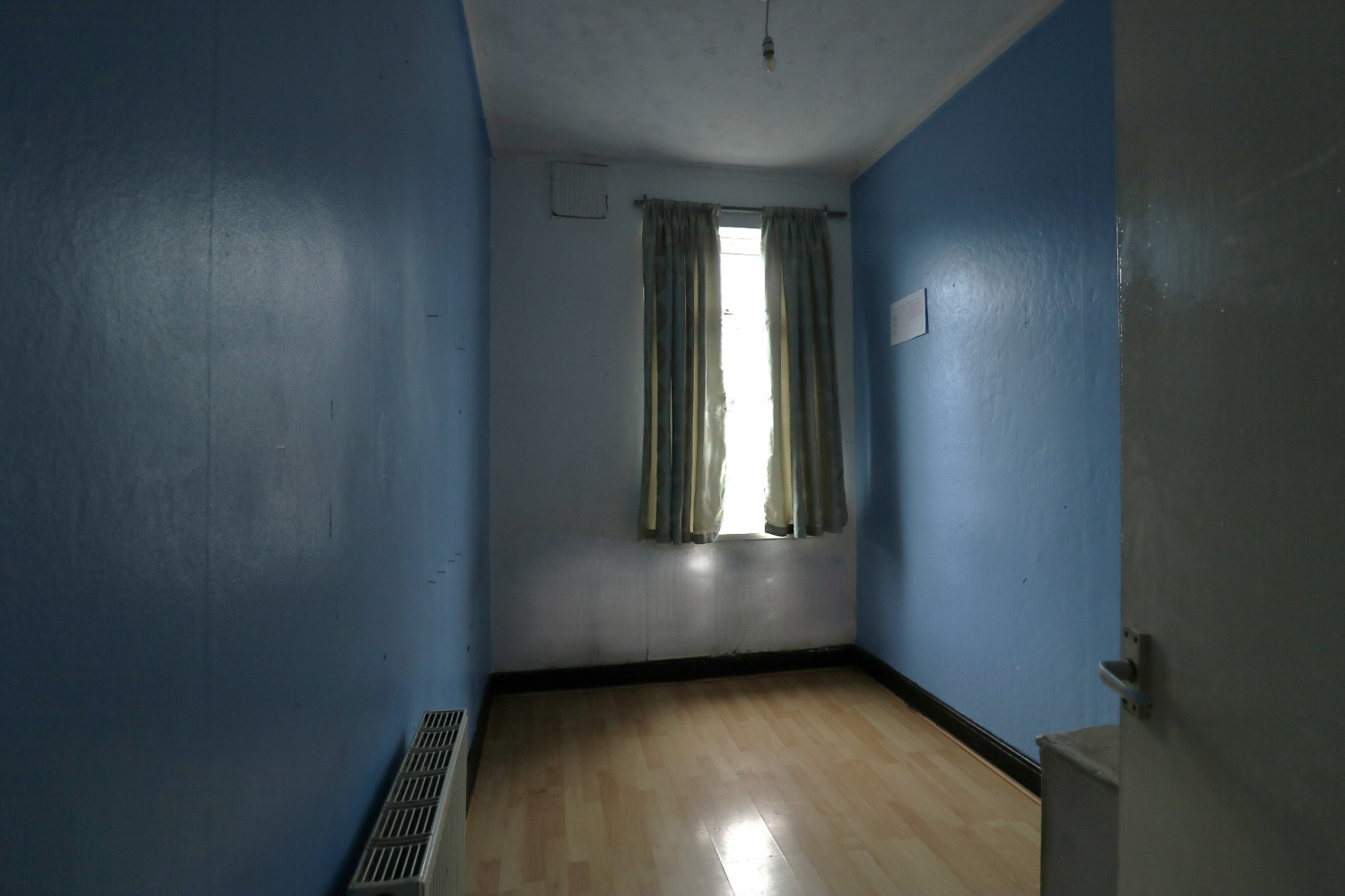 37 Longroyd Place, Leeds, photo 10