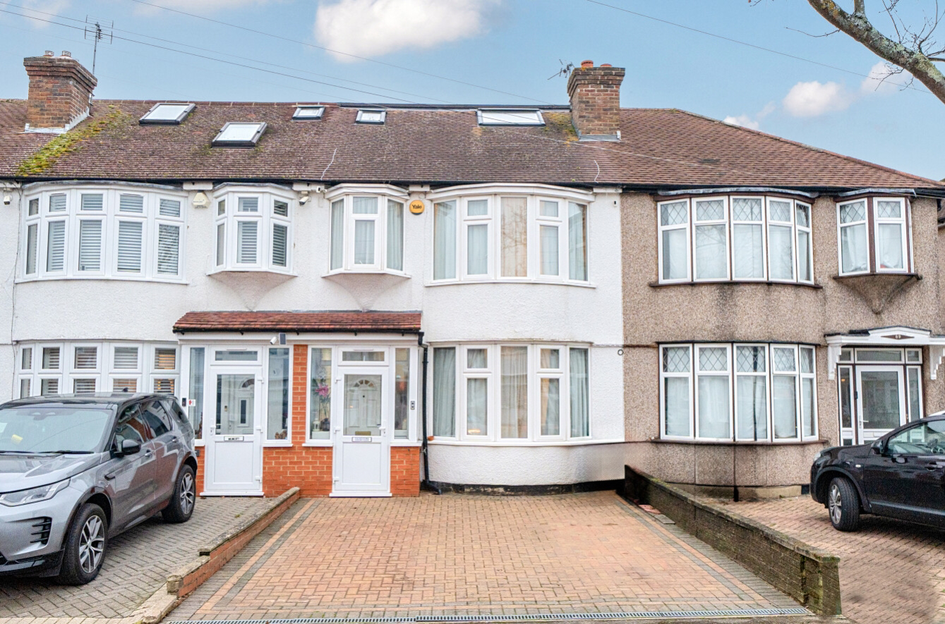 Brocks Drive, Cheam, Sutton, Surrey, SM3, photo 2