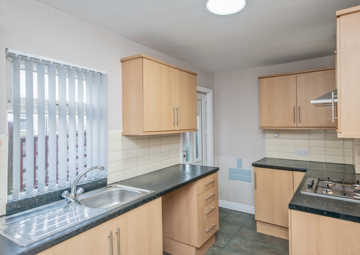 36 Chickenley Lane, Dewsbury, photo 6
