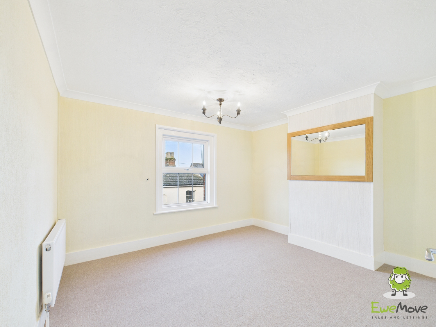 EweMove Basingstoke Estate Agents 78 Winchester Road -Bed1