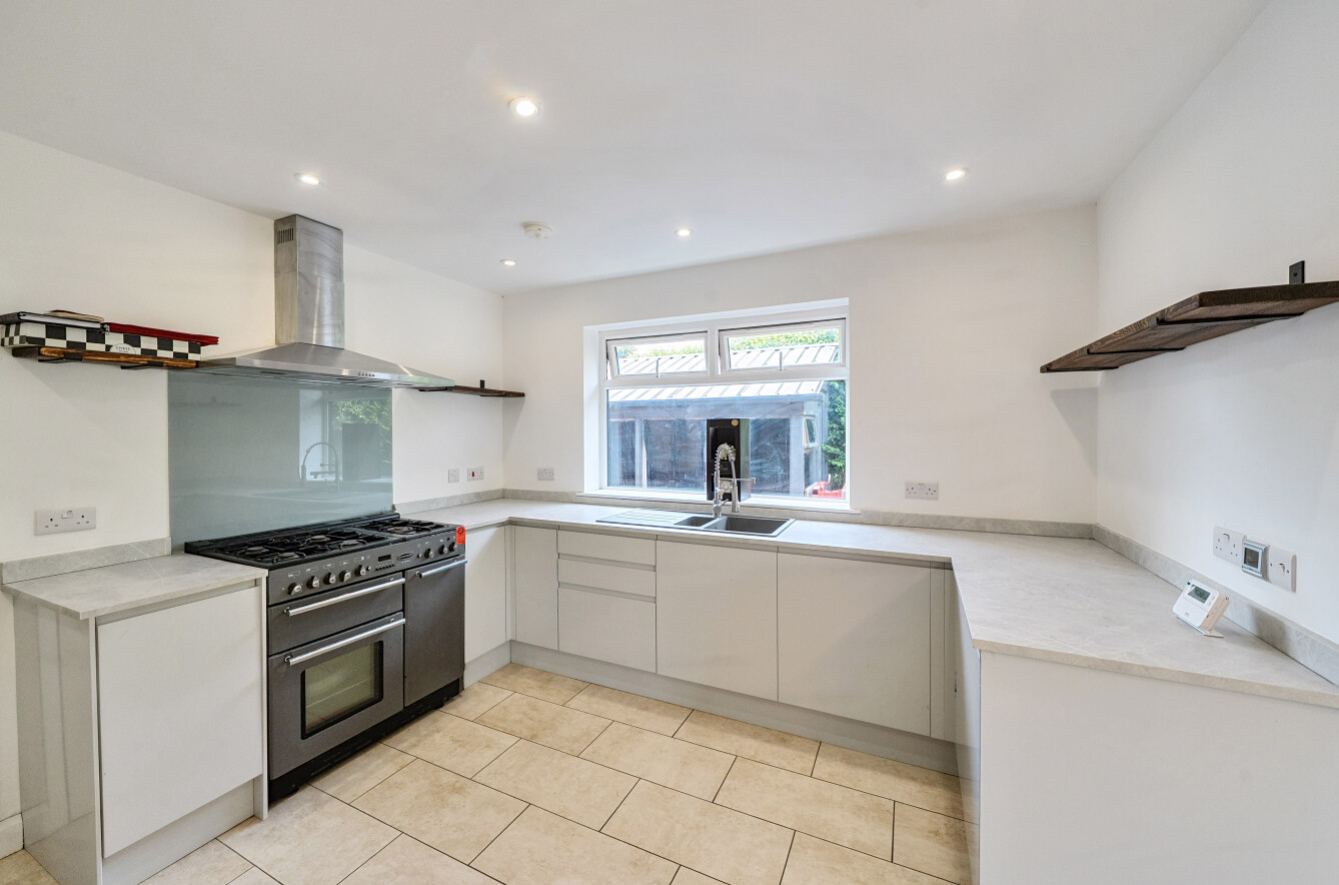 Oakwell Avenue, photo 10