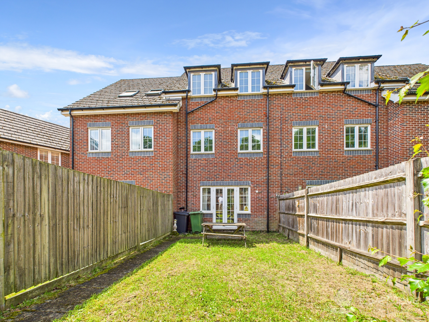 Hawthorn Way, Lindford, Bordon, Hampshire, GU35, photo 5