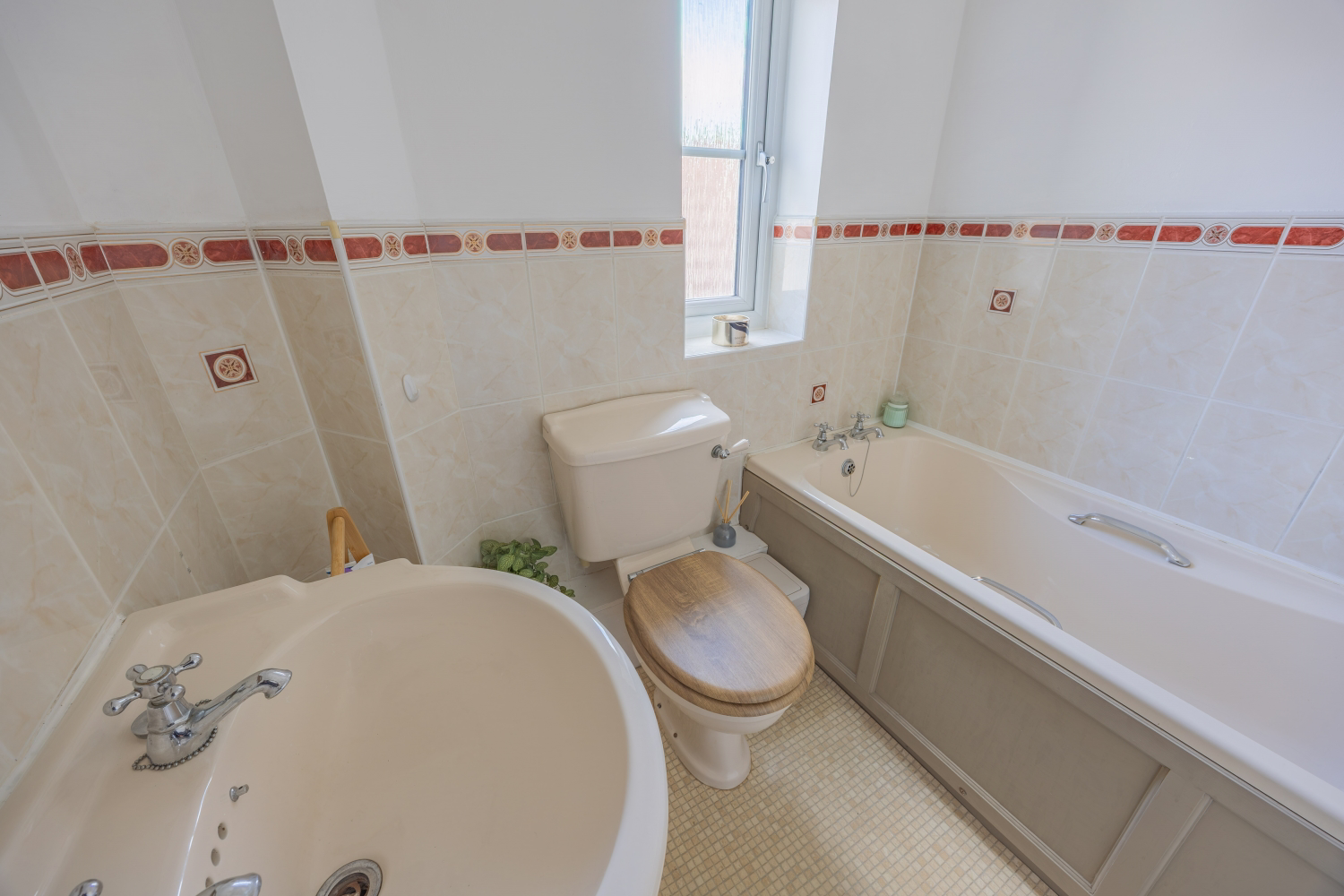 35 NICHOL PLACE, COTFORD ST. LUKE, TAUNTON, photo 27