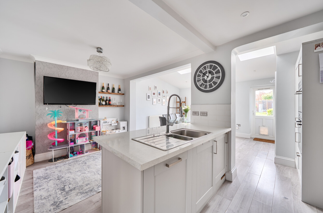Egham Crescent, Cheam, Sutton, Surrey, SM3, photo 4