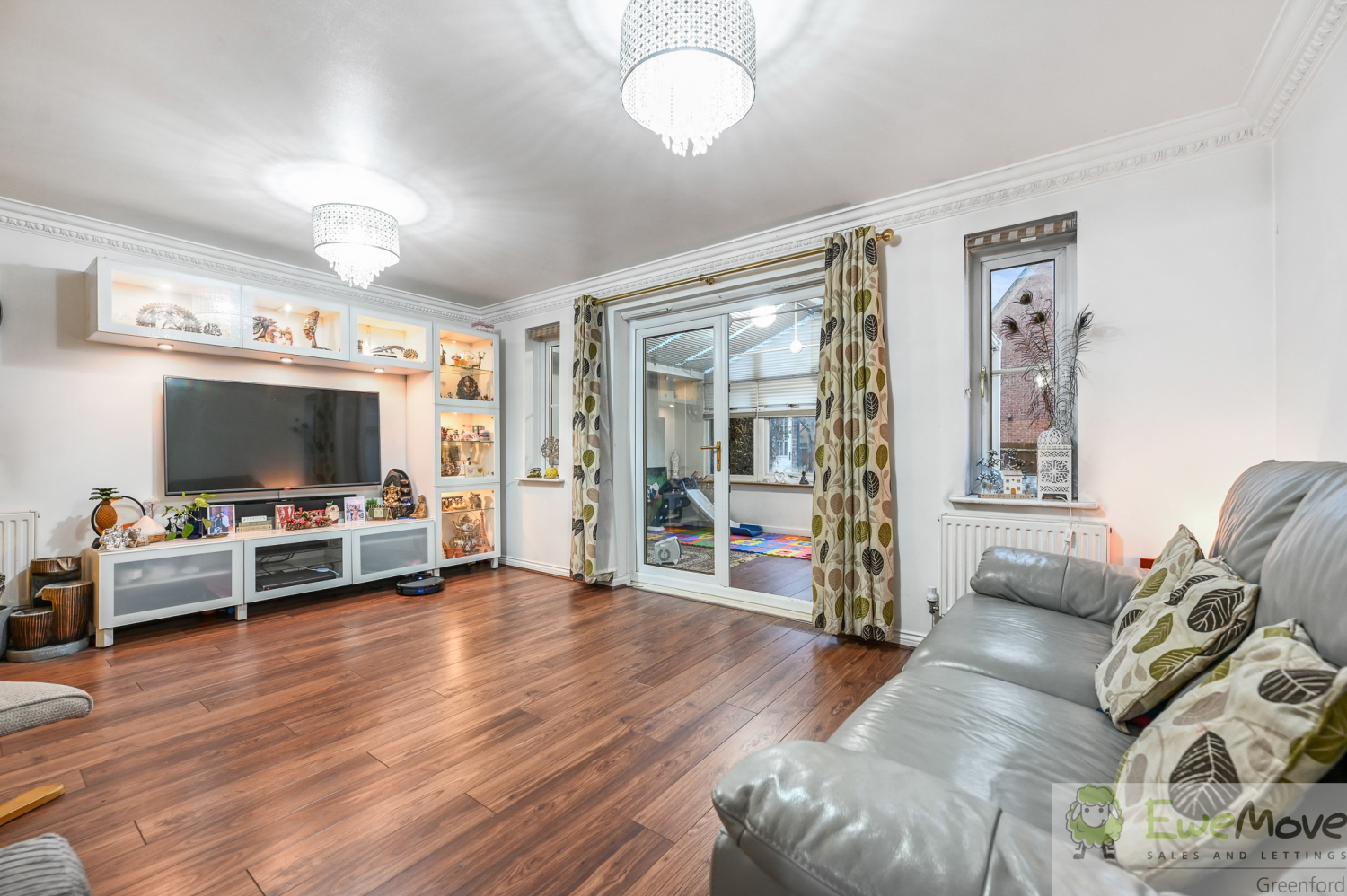 Royce Grove, Leavesden, Watford, Hertfordshire, WD25 7GD, photo 3