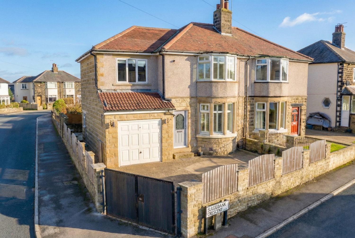 Sunnybank Crescent