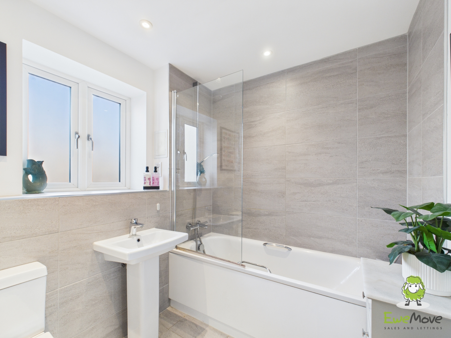 Basilica Court, 18 Denarii Drive, Chineham, Basingstoke, Hampshire, RG24, photo 13
