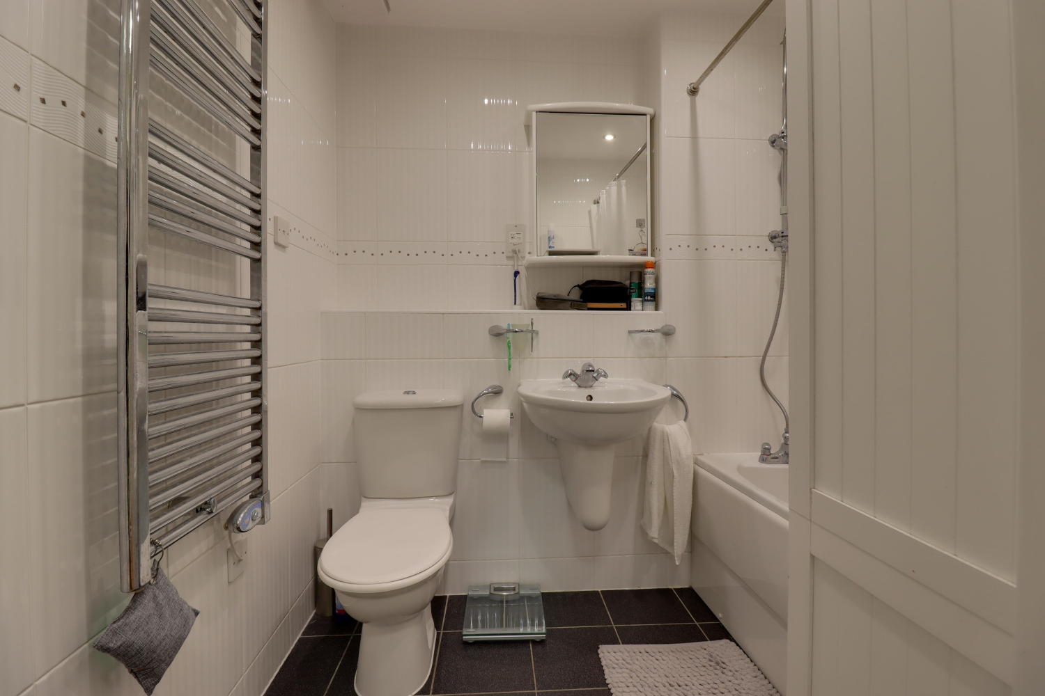 Esplanade House Esplanade, Porthcawl, Mid Glamorgan, CF36, photo 11