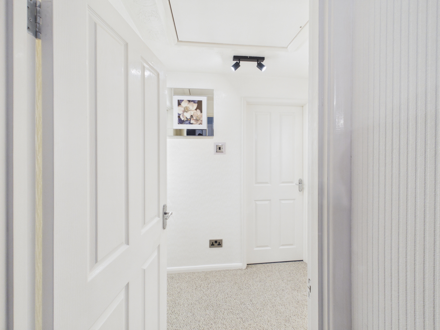 10 Hawkins Close, Hinckley, photo 13
