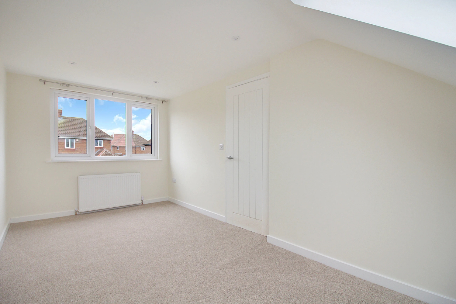 Almsford Drive, York, North Yorkshire, YO26 5NR, photo 8