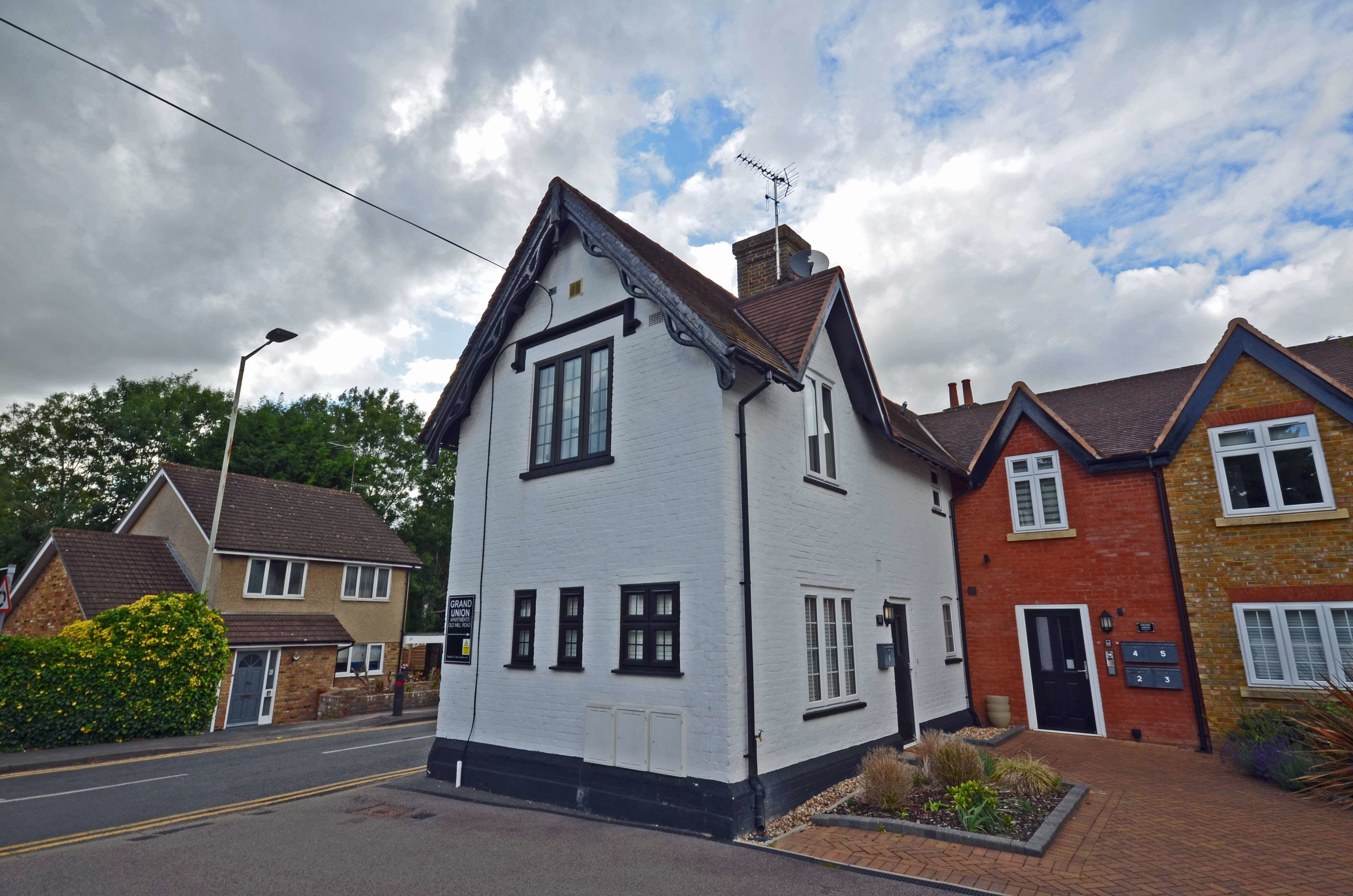 Grand Union Apartments, Old Mill Road, Hunton Bridge, Kings Langley WD4 8RB, photo 10