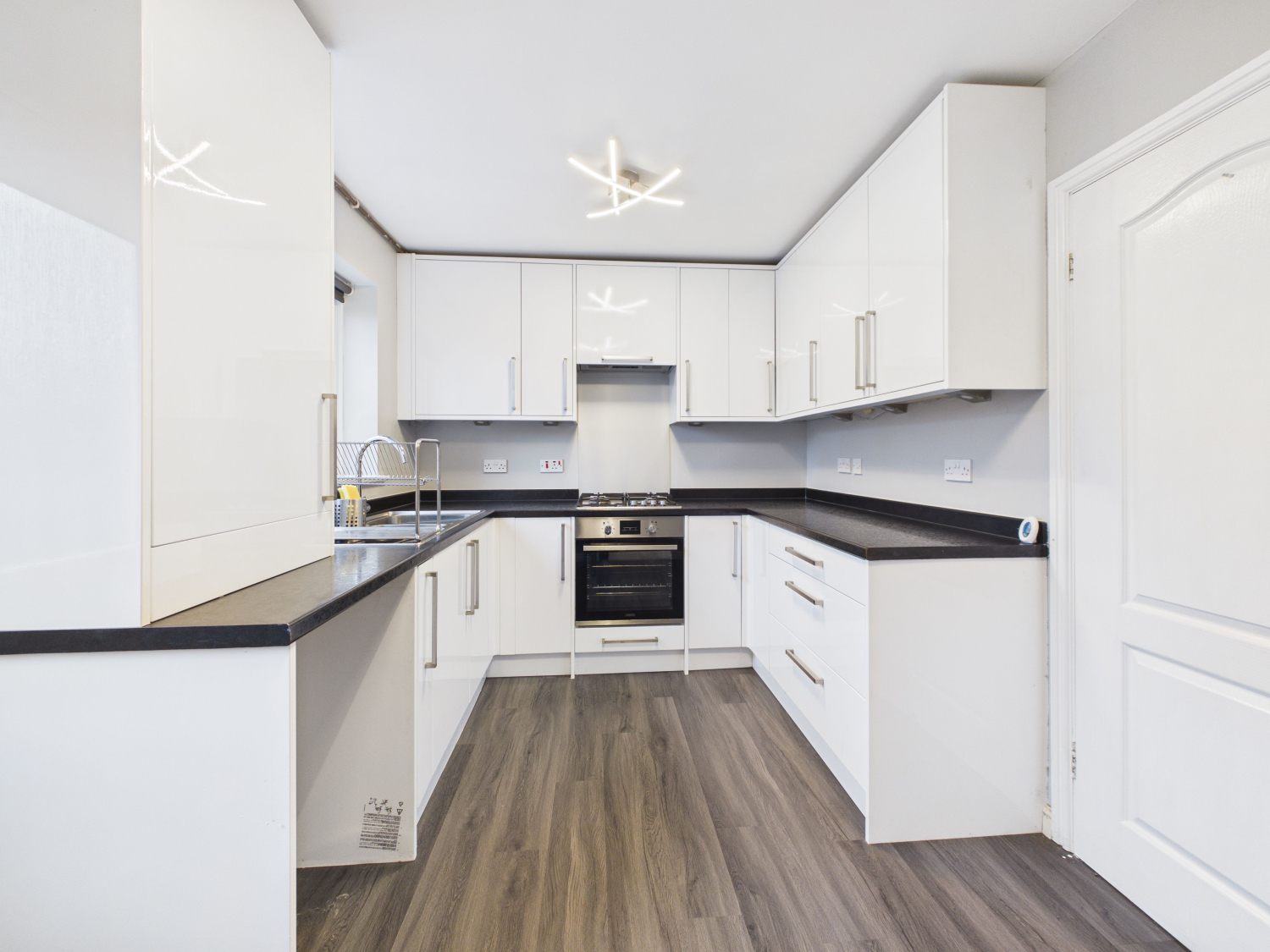 Suffield Close, Gildersome, Leeds, West Yorkshire, LS27, photo 5