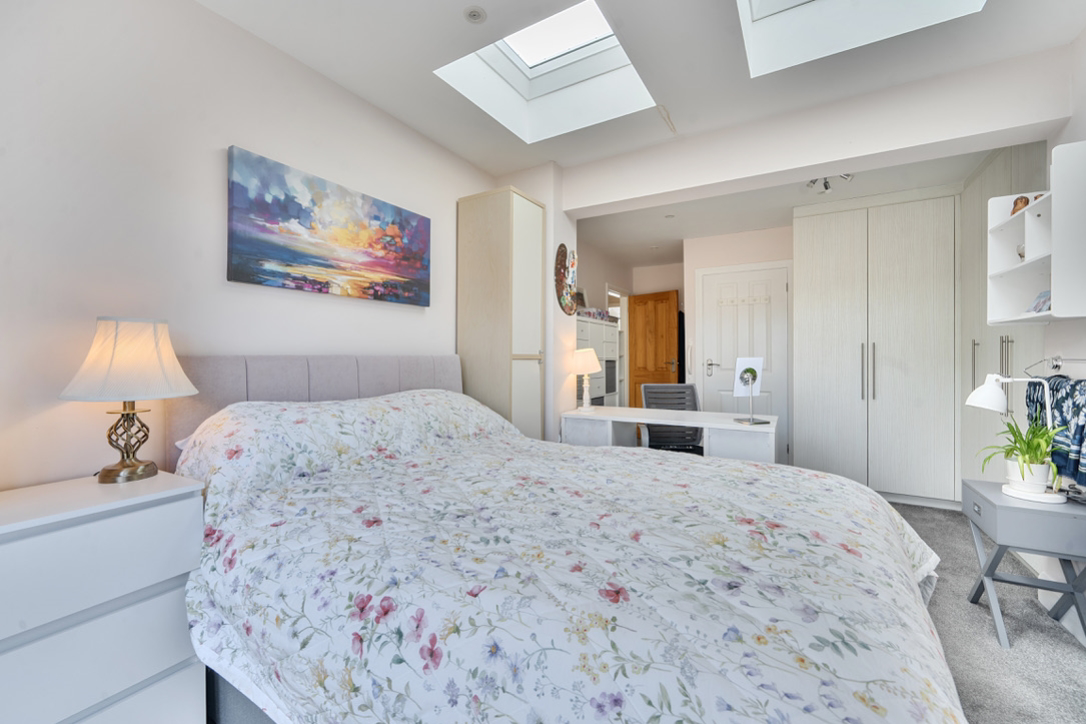 Westfield Close, Yeadon, Leeds, LS19 7NN, photo 8