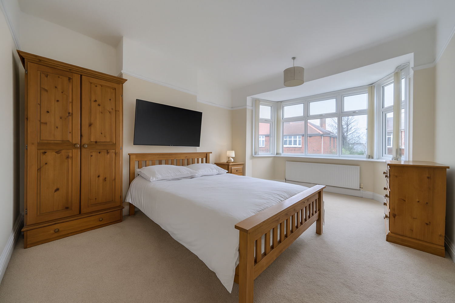 Double Bedroom - Furnished with AI