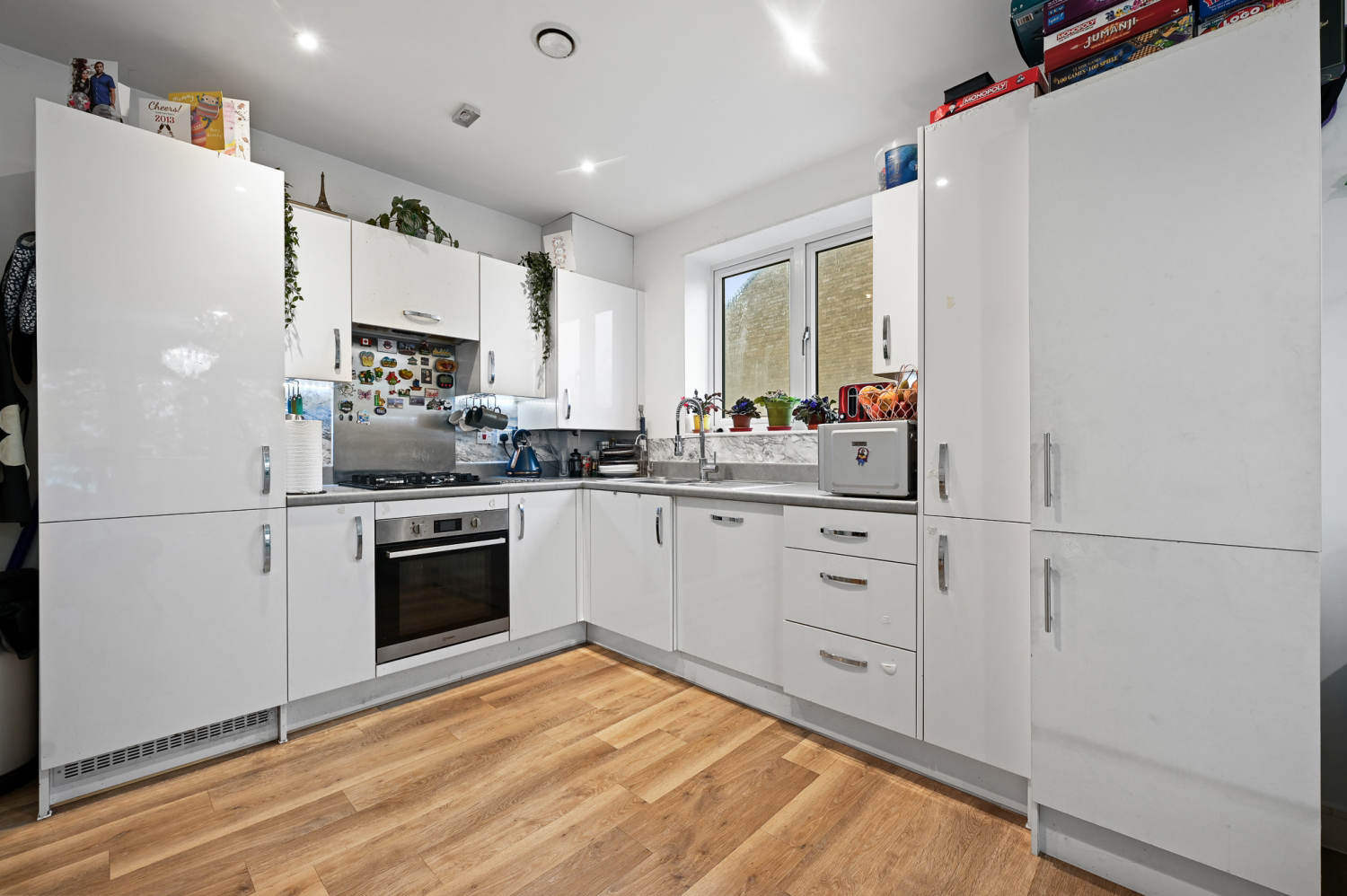 Goshawk Court, Ridding Lane, Greenford, UB6 0FL, photo 4
