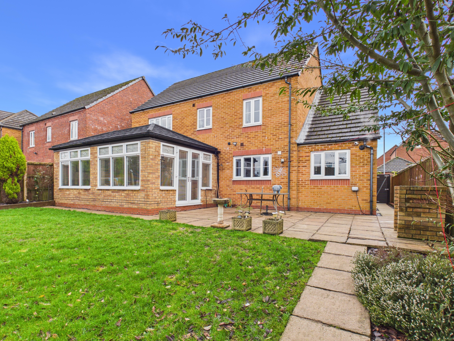 Beeches End, Hyde, SK14 4GT, photo 33