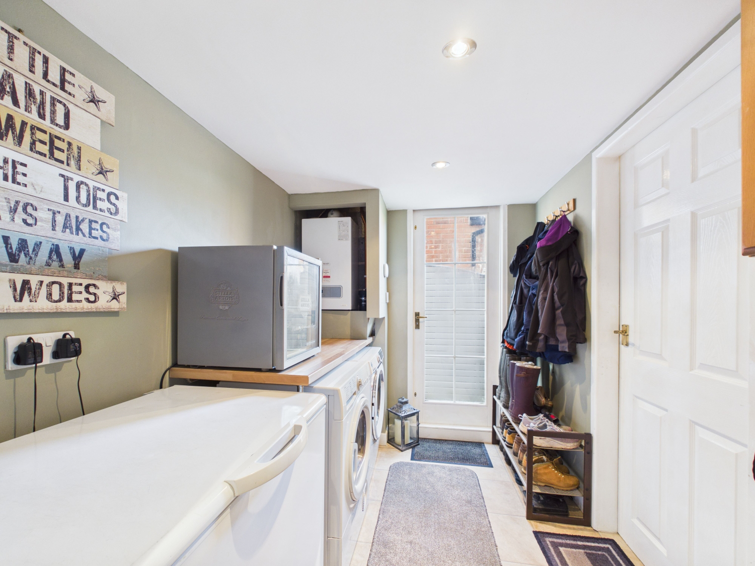 Jakeman Court, Tingley, Wakefield, West Yorkshire, WF3, photo 14