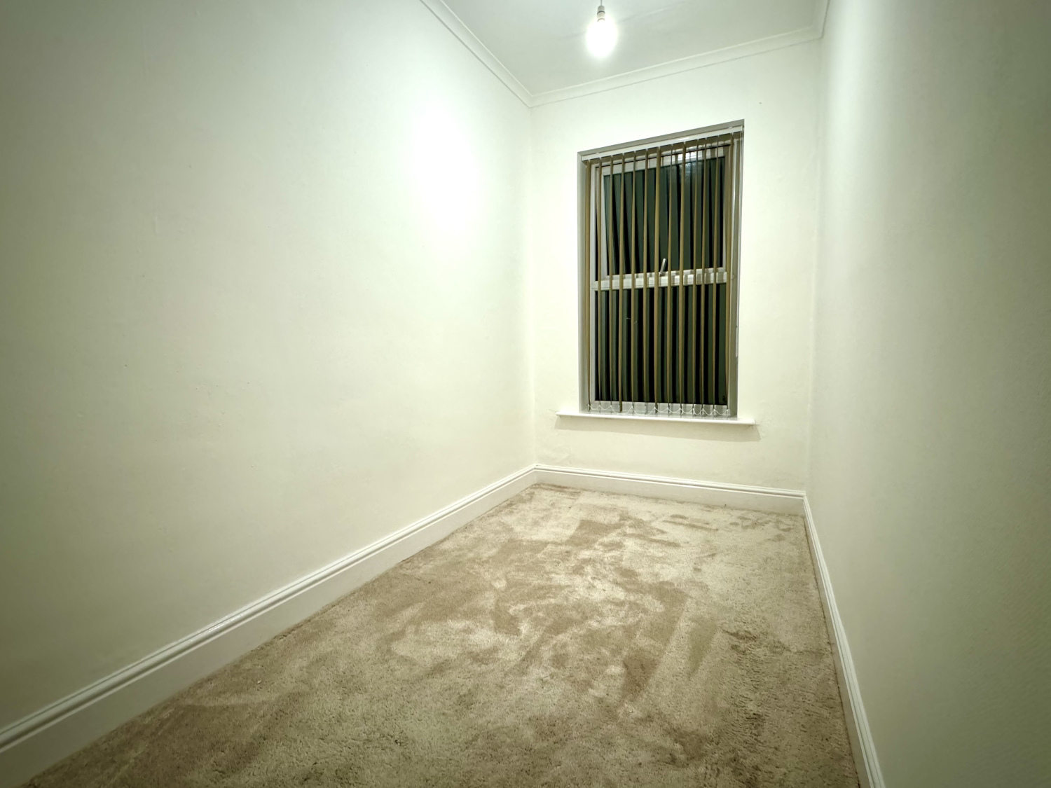 Valley Road, Sheffield, South Yorkshire, S8, photo 7