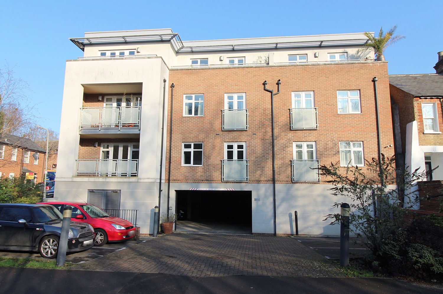 Simmonds Court, Spring Gardens Road, High Wycombe, Buckinghamshire, HP13