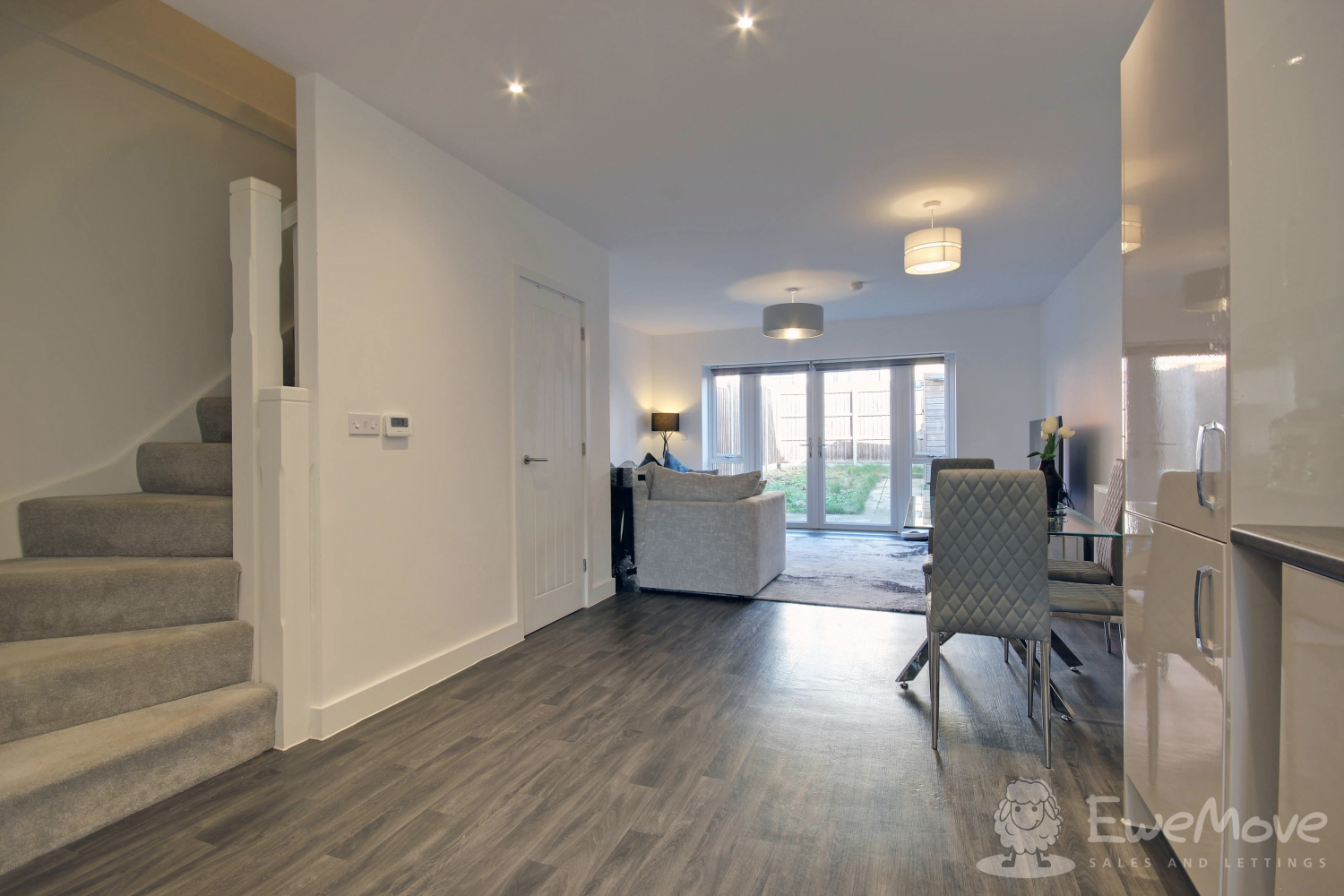 Cherry Hinton Close, Ebbsfleet Valley, Kent, DA10, photo 3