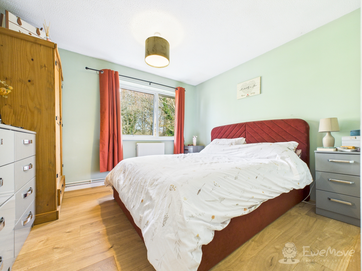 Hollybrook Court Chalet Hill, Bordon, Hampshire, GU35, photo 4