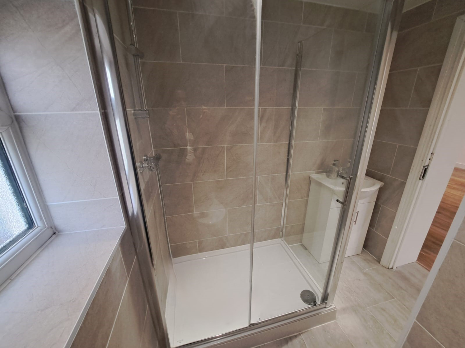 Woodcroft Crescent, Uxbridge, UB10 9JD, photo 4
