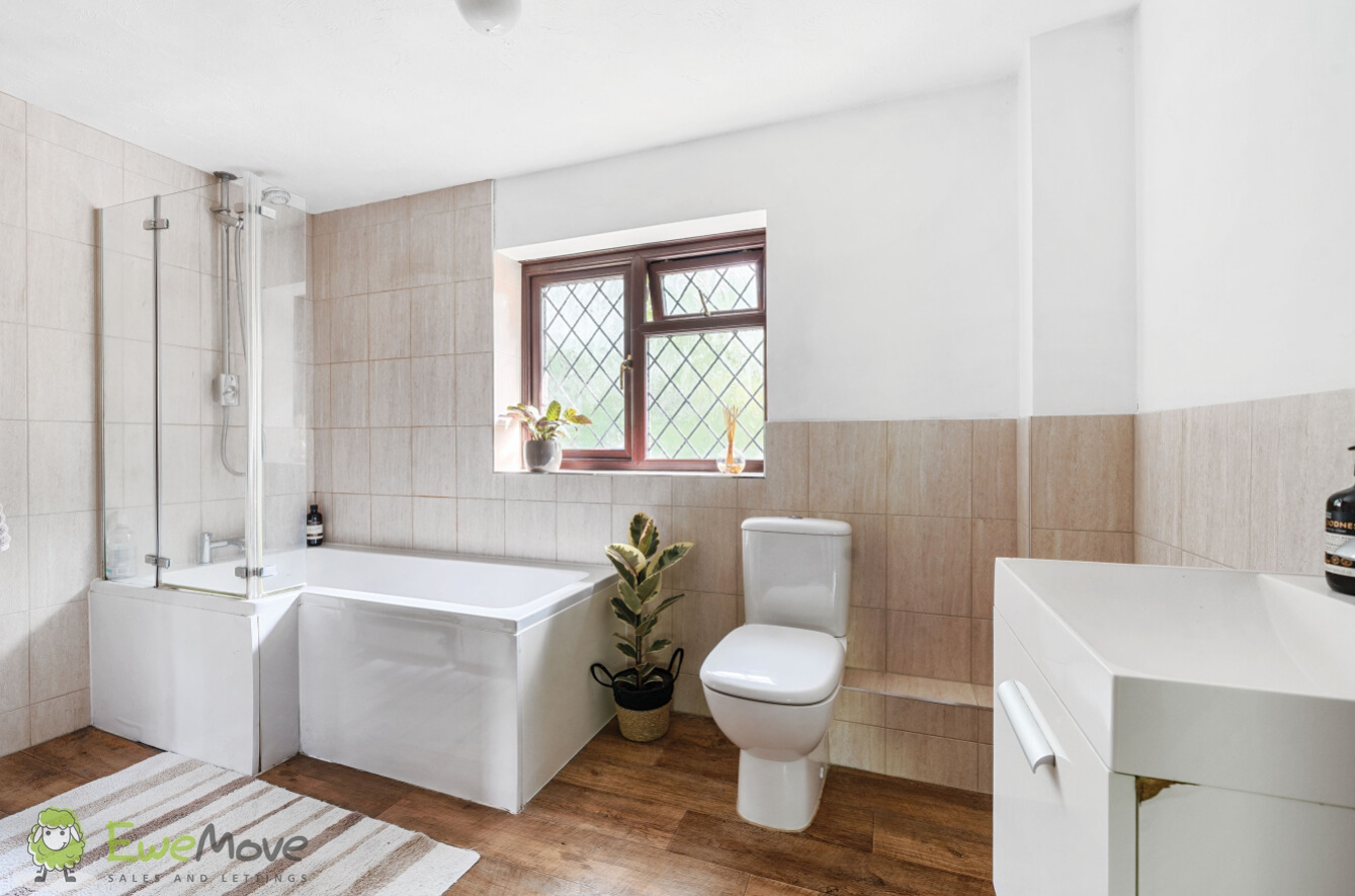 Dix Hill, Pamber Green, Tadley, Hampshire, RG26, photo 24