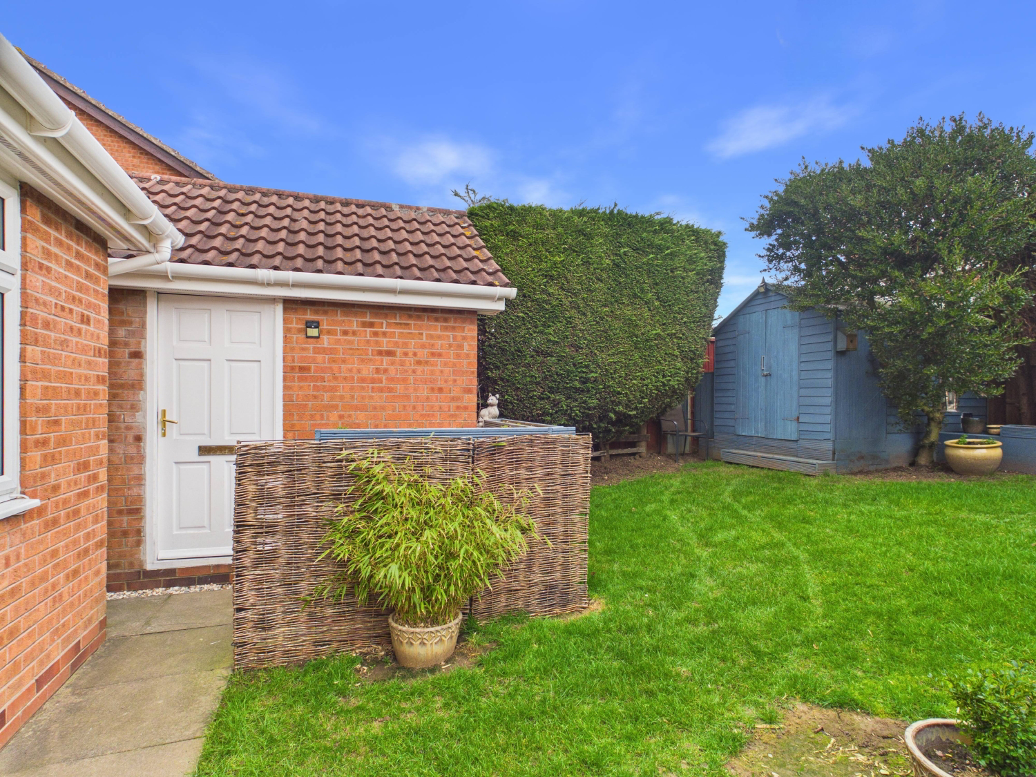 10 Hawkins Close, Hinckley, photo 28
