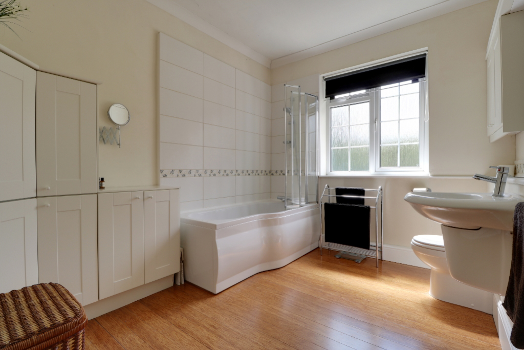 Colsterworth Road, Skillington, NG33, photo 17