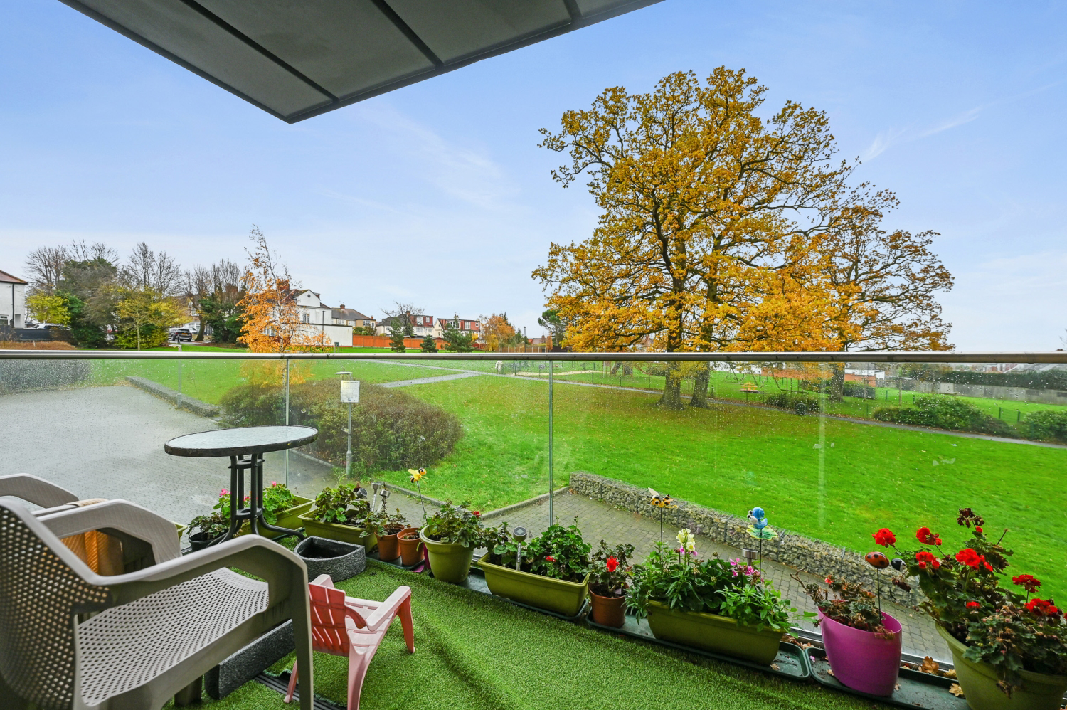 Goshawk Court, Ridding Lane, Greenford, UB6 0FL, photo 3