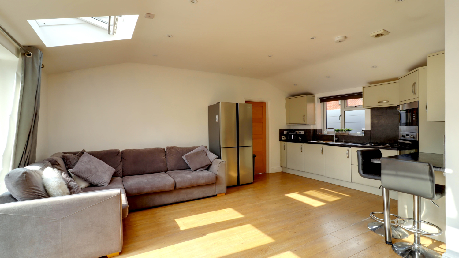 15. Annex Kitchen