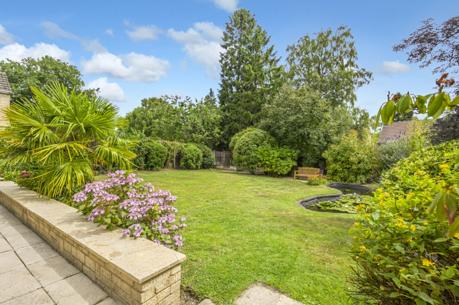 Cirencester Road, South Cerney, photo 3