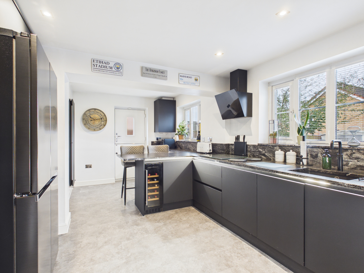 Beeches End, Hyde, SK14 4GT, photo 6