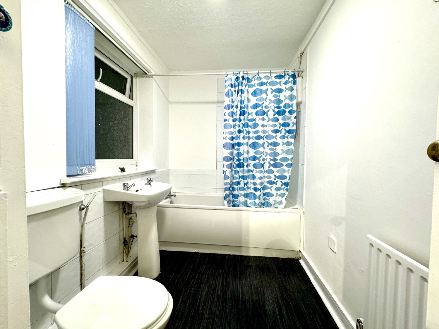 Valley Road, Sheffield, South Yorkshire, S8, photo 8