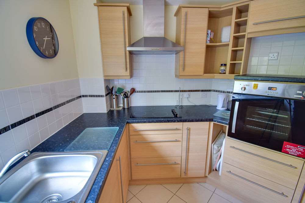 Dutton Court, Cheadle Hulme SK8 5BF, photo 14
