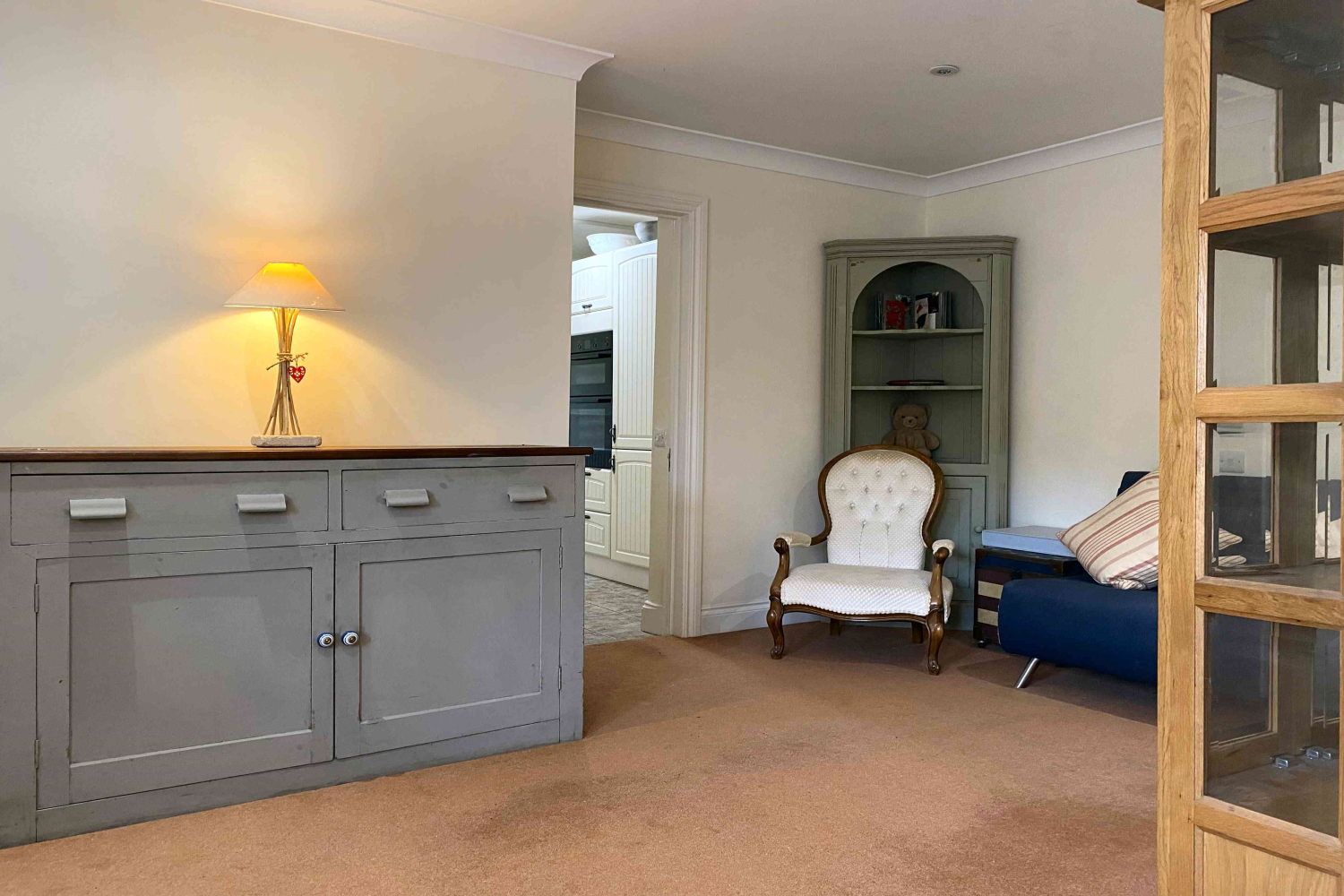 Ashwood Park, Fetcham, Leatherhead, KT22, photo 3