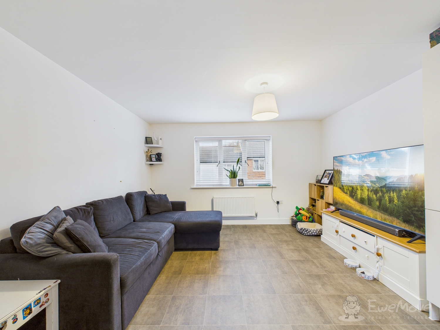 Chandler Drive, Bordon, Hampshire, GU35, photo 3