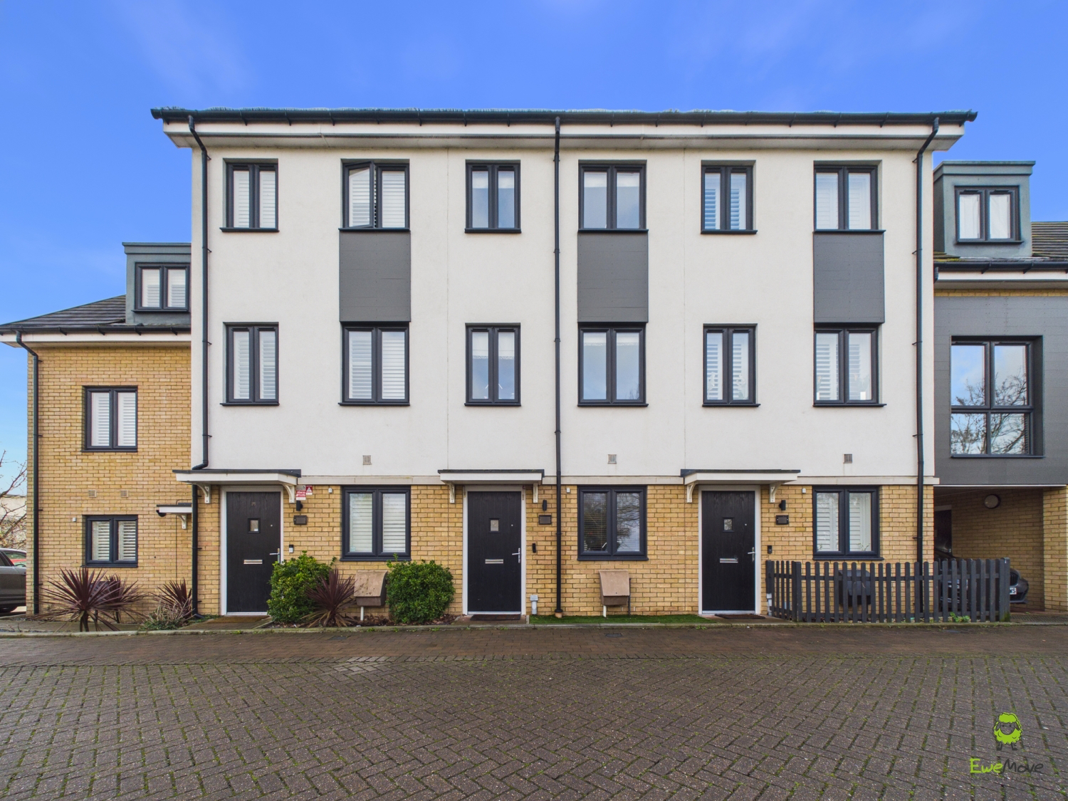 Fairlawn Crescent, Greenhithe, Kent, DA9, photo 16