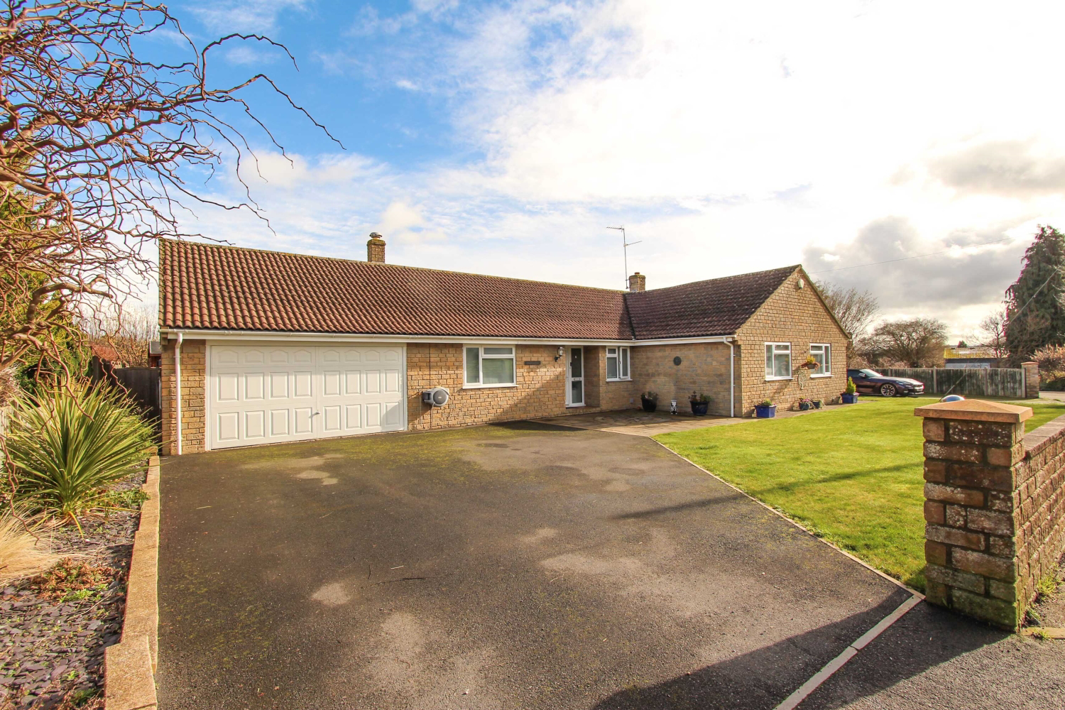 Meadowside Yeovil Road, East Coker, Yeovil, photo 21