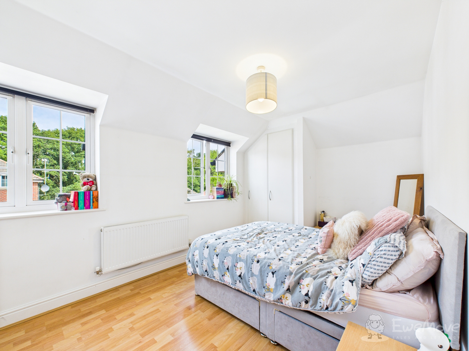 Hawthorn Way, Lindford, Bordon, Hampshire, GU35, photo 4
