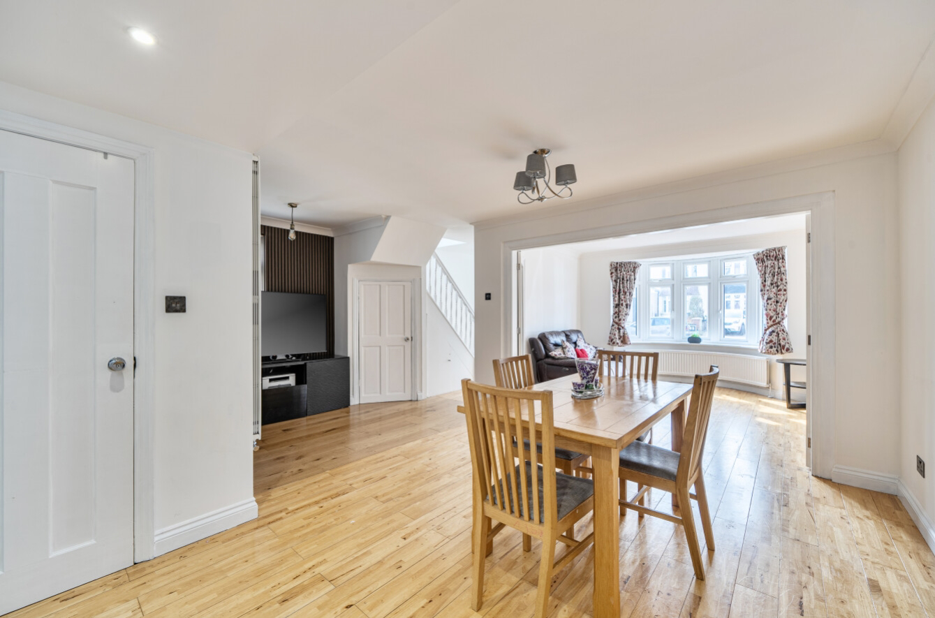 Egham Crescent, Cheam, Sutton, Surrey, SM3, photo 3
