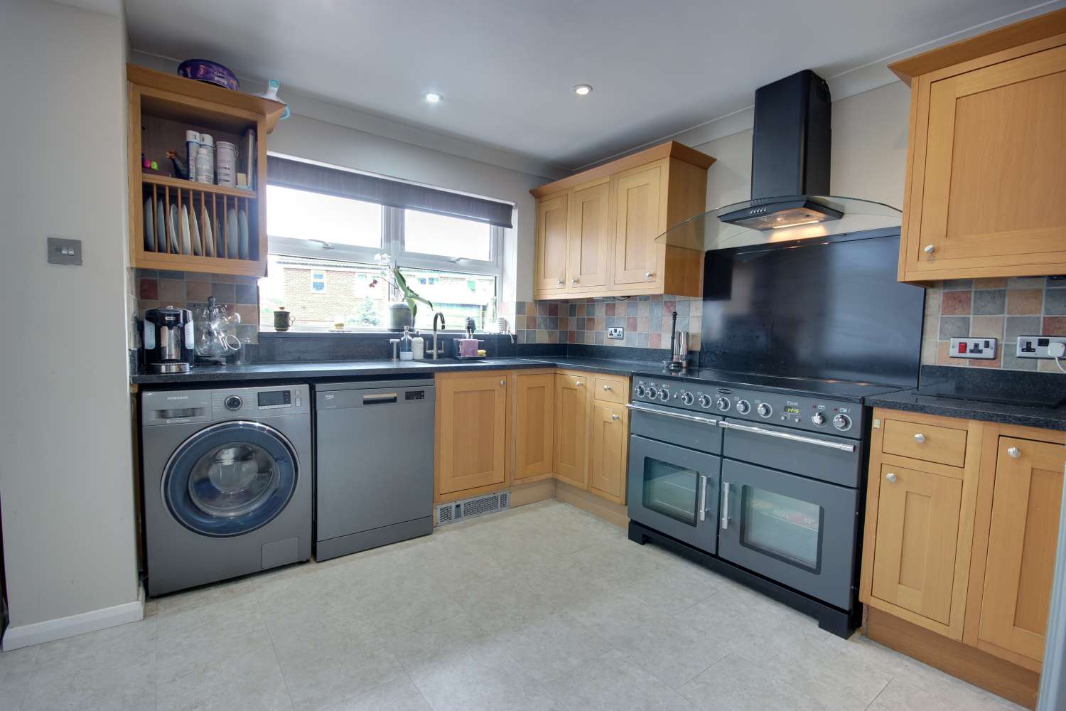 31 Sorrel Close, Beverley, photo 6