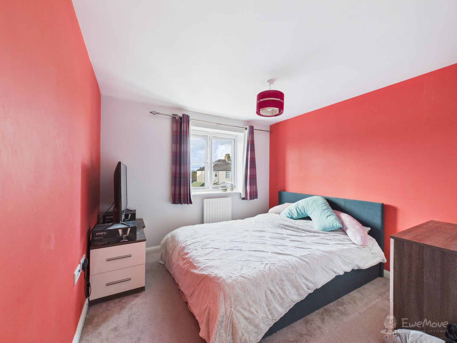 Principal Bedroom- Mark Stephens EweMove Newmarket and Soham
